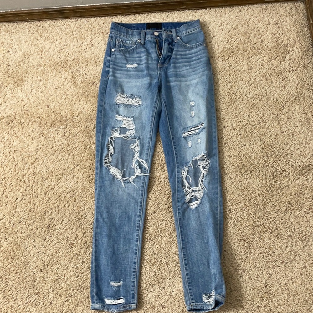 Buckle Black ripped mom jeans